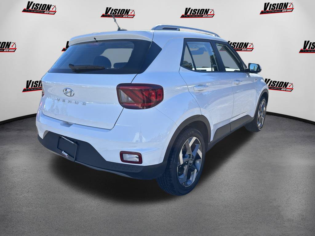 New 2026 Hyundai Venue SEL FWD image 5