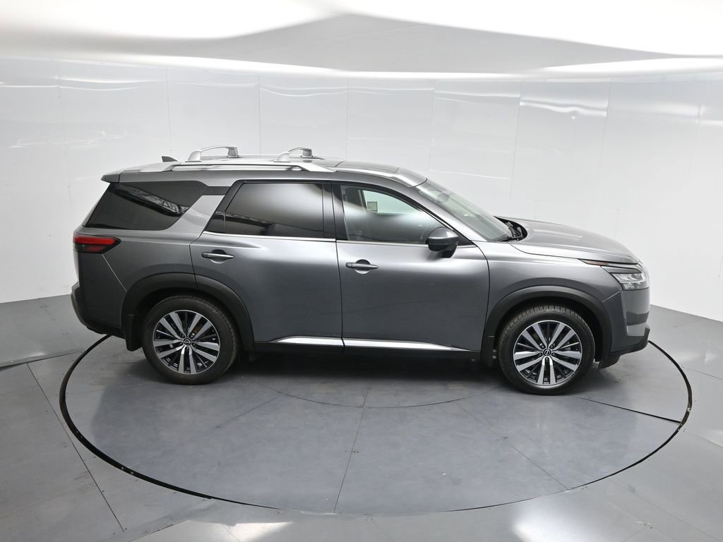 Used 2022 Nissan Pathfinder Platinum w/ Cargo Package image 63