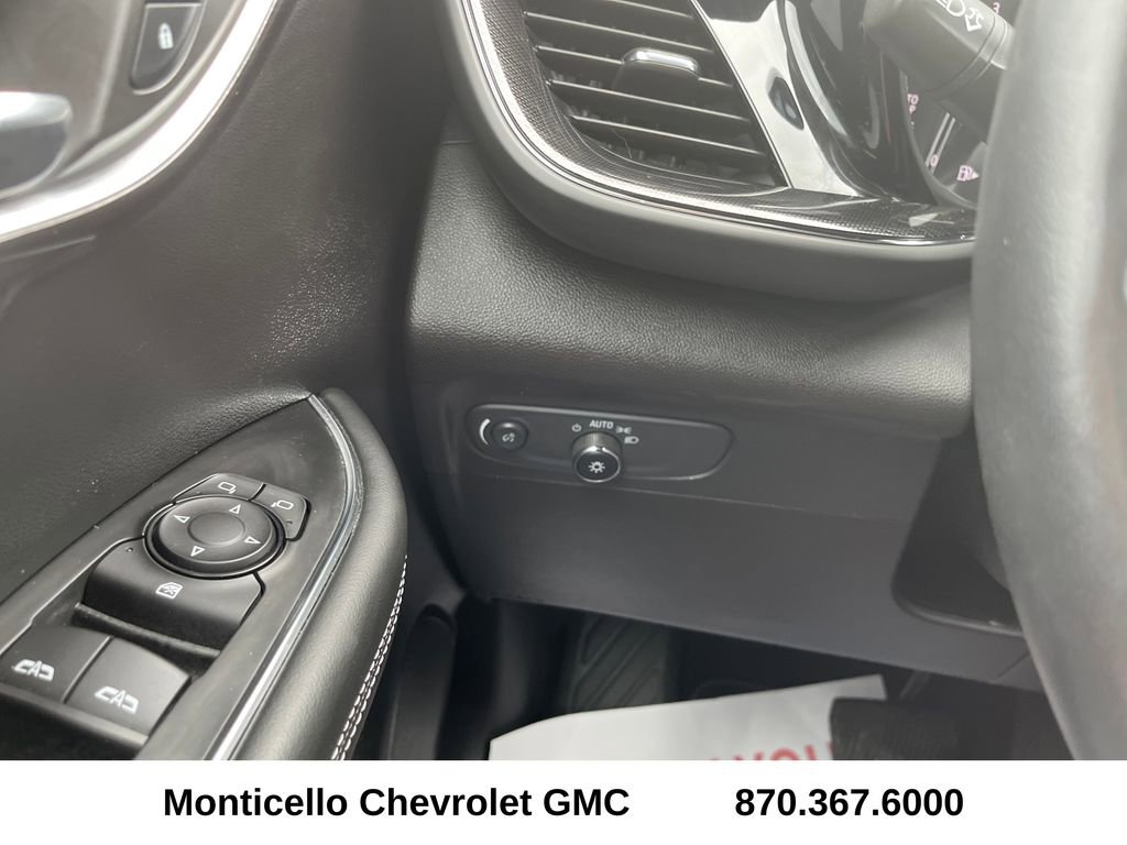 Used 2022 Buick Envision Preferred FWD image 16