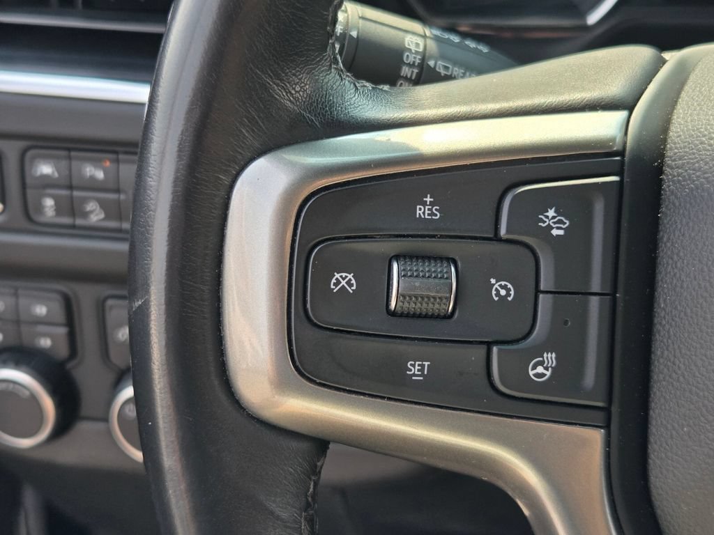Used 2021 Chevrolet Tahoe Z71 w/ Luxury Package AWD/4WD image 25