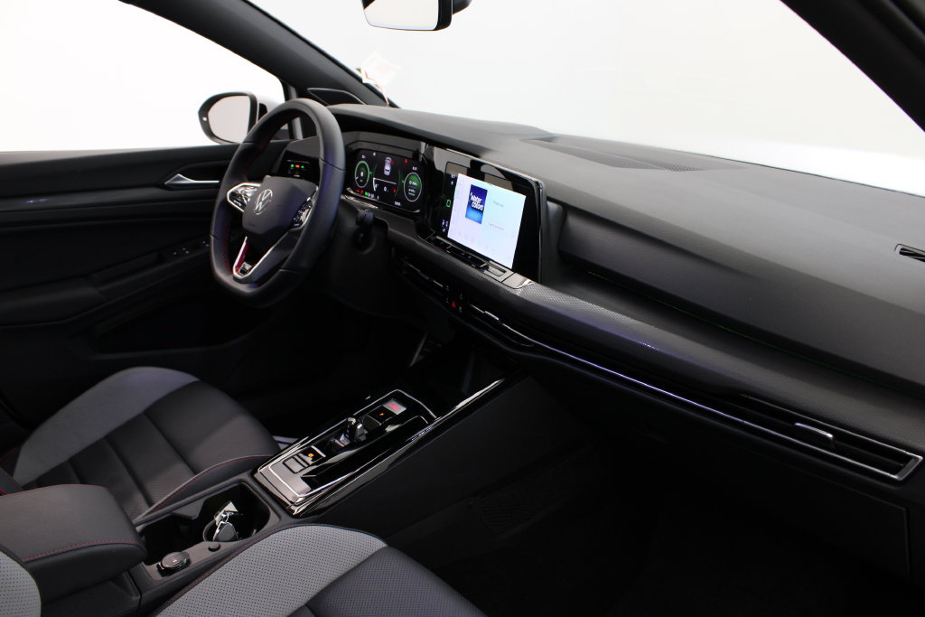 Certified 2023 Volkswagen GTI SE FWD image 25