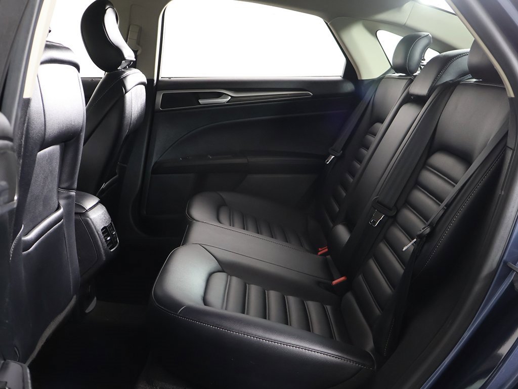 Used 2019 Ford Fusion SEL image 26