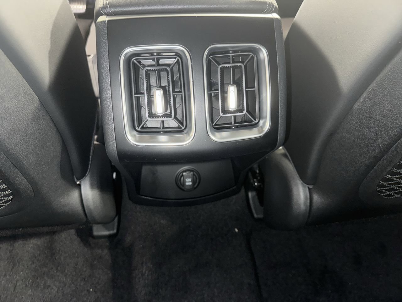 New 2026 Kia Sorento X-Line EX image 29