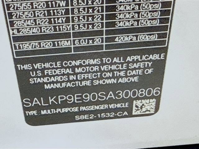 Certified 2025 Land Rover Range Rover SE AWD/4WD image 34