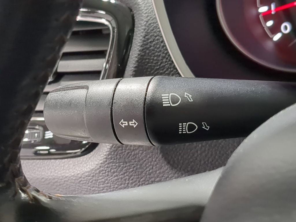 Used 2019 Jeep Compass Limited image 30