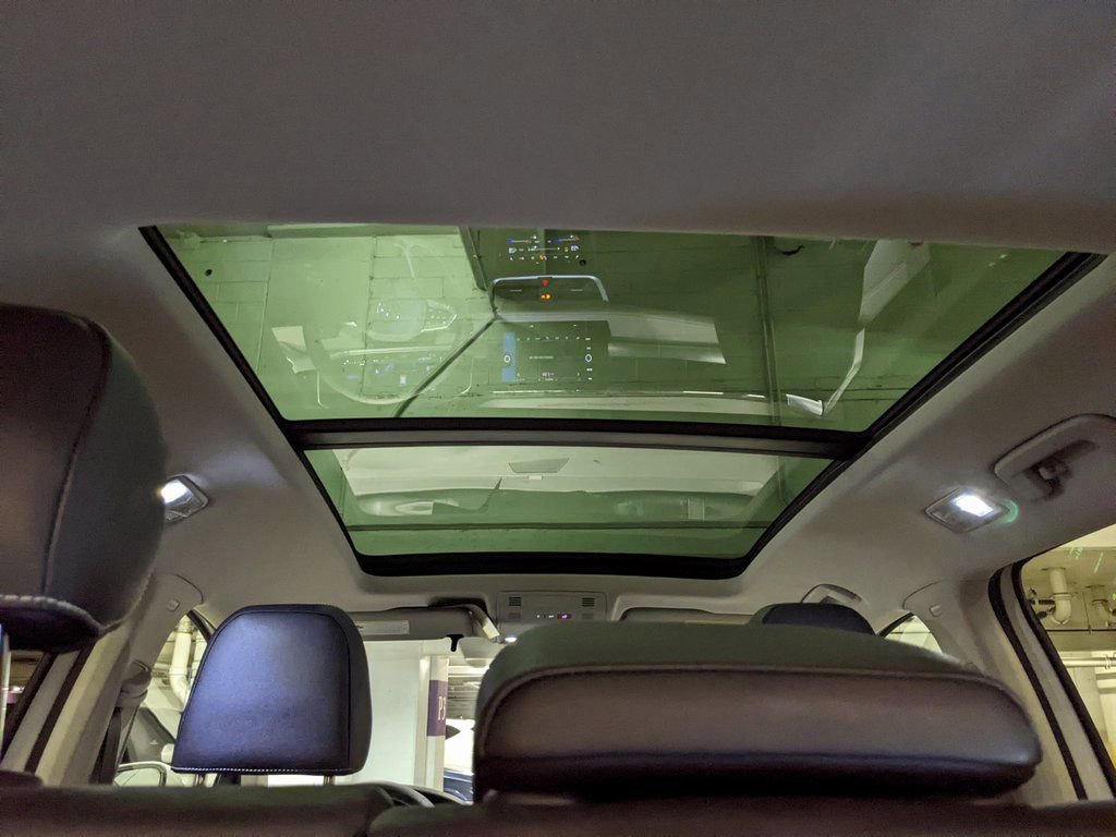 New 2025 Volkswagen Taos SE image 13