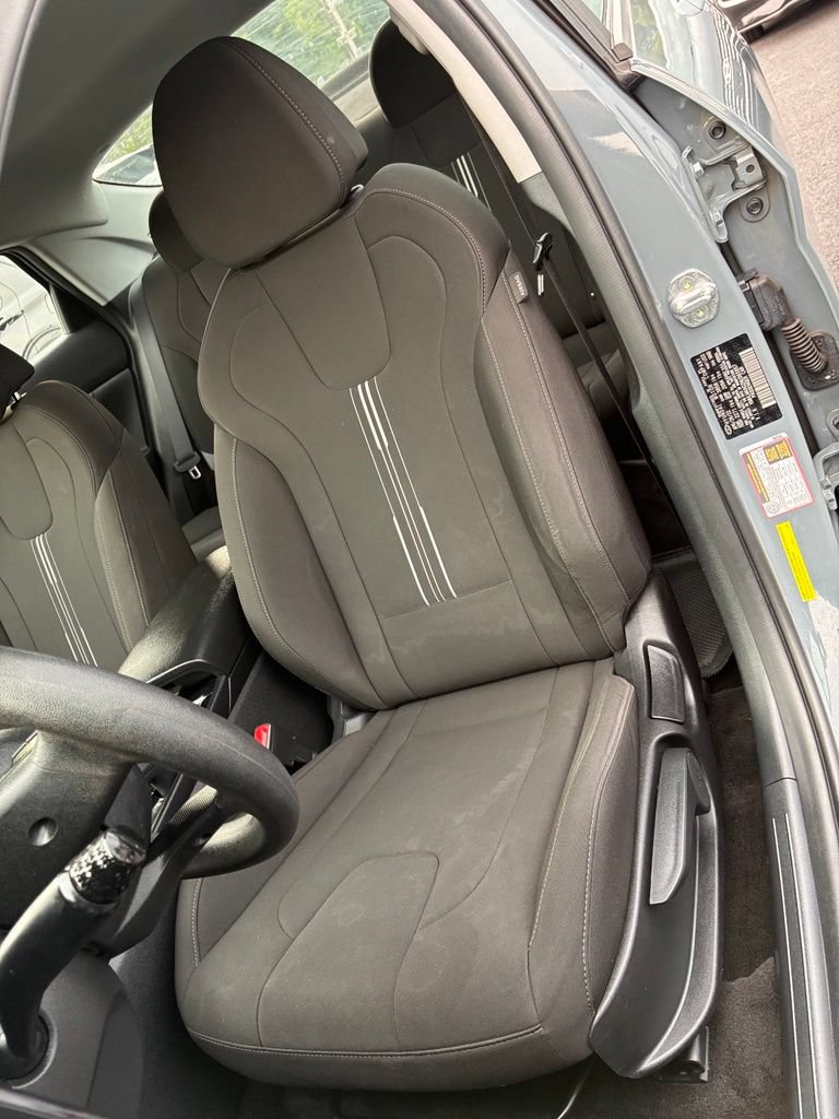 Used 2022 Hyundai Elantra SEL FWD image 14