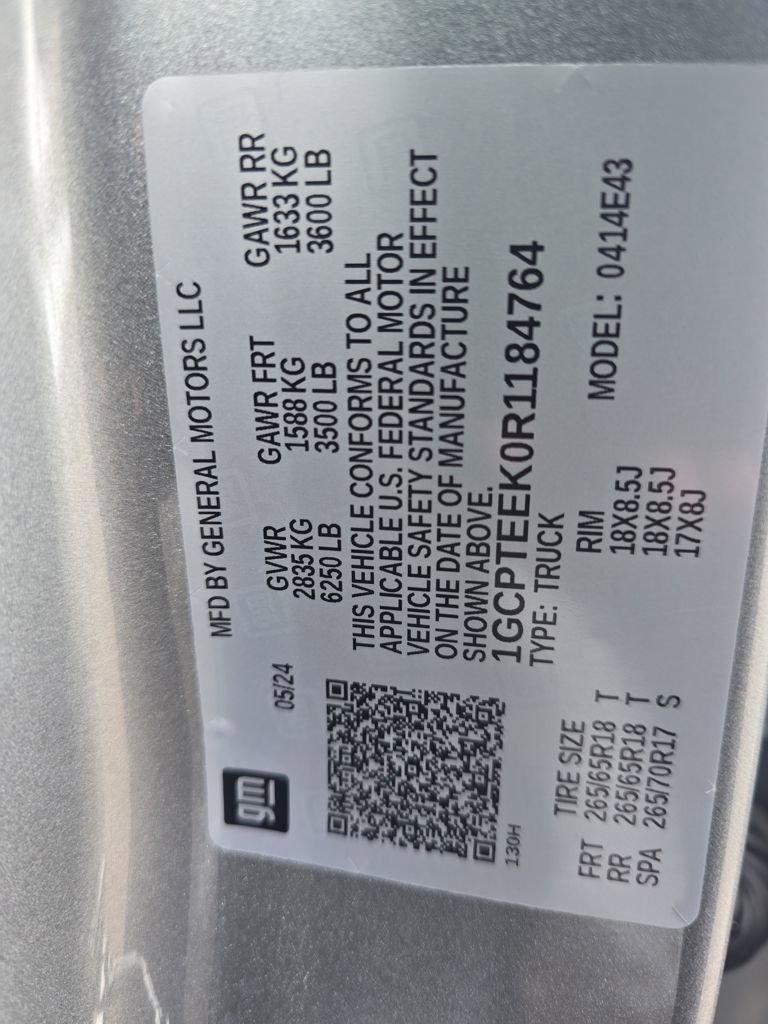 Used 2024 Chevrolet Colorado Trail Boss w/ Technology Package image 31