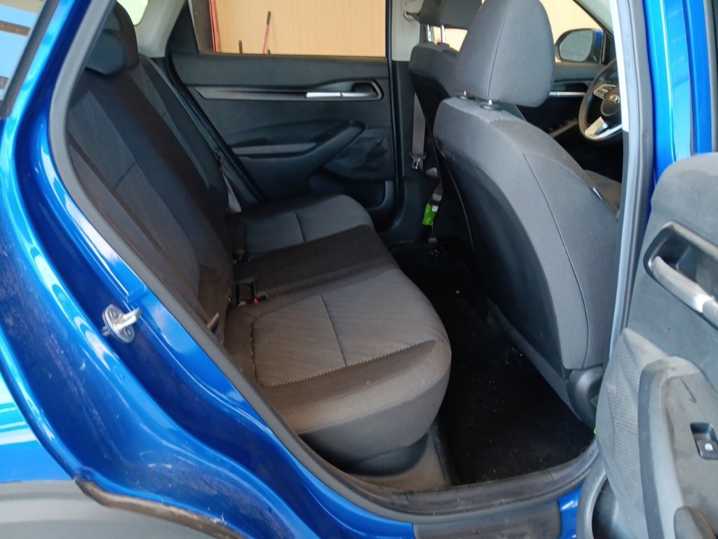 Used 2021 Kia Seltos LX image 21