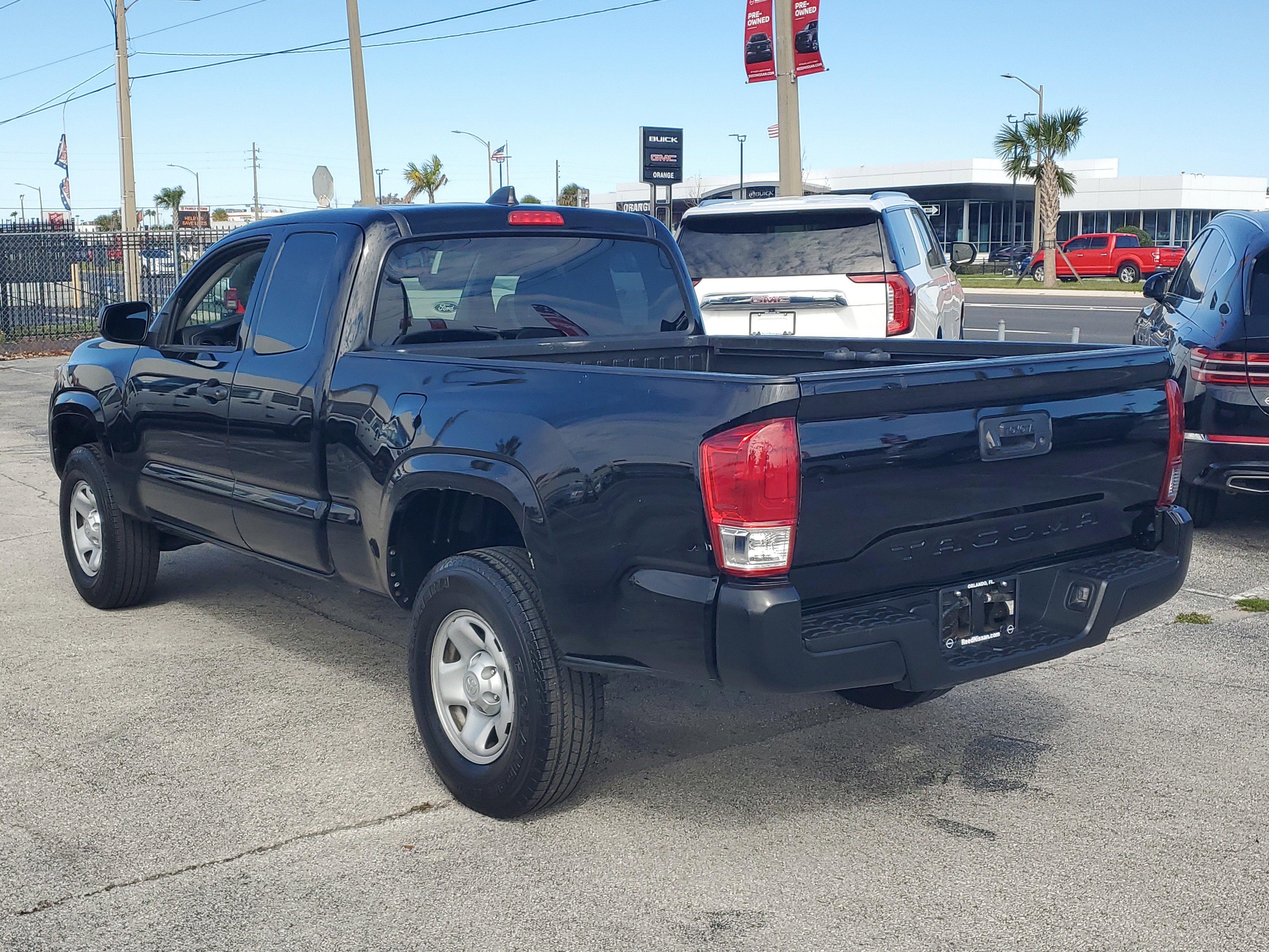 Used 2022 Toyota Tacoma SR image 6