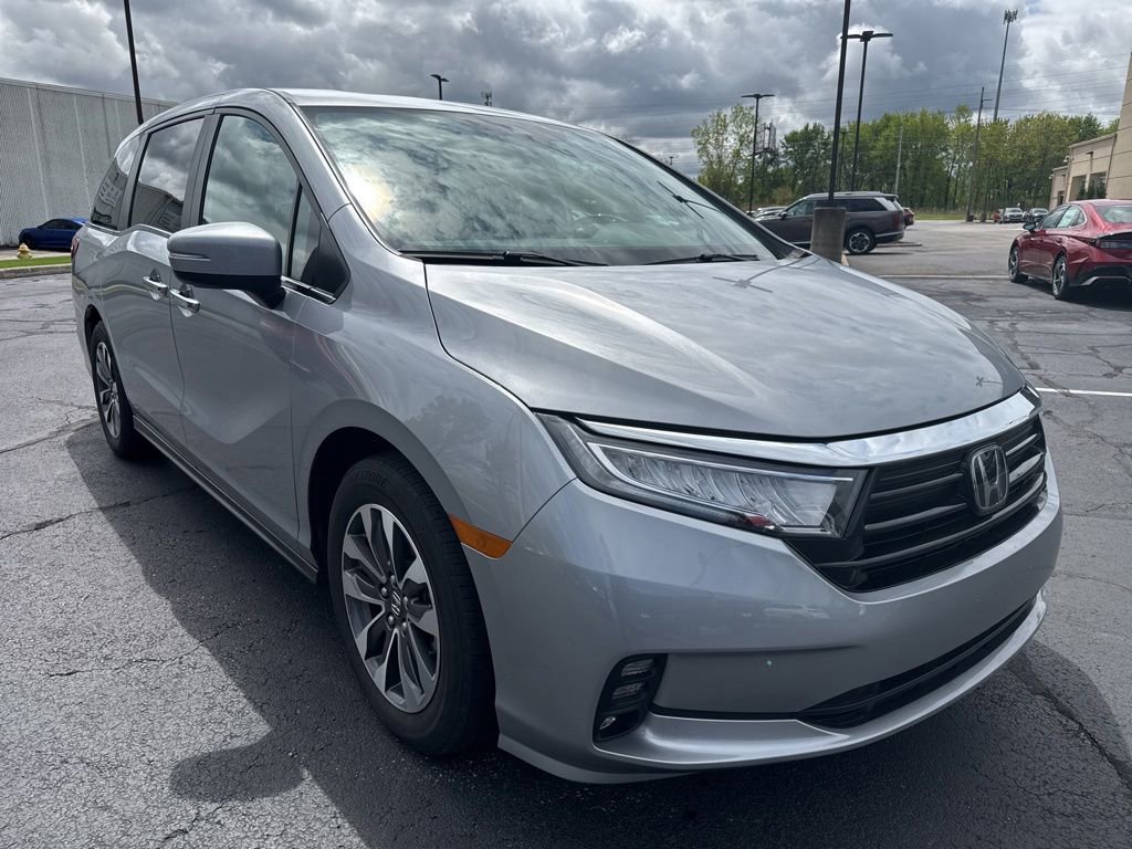 Used 2023 Honda Odyssey EX-L image 3