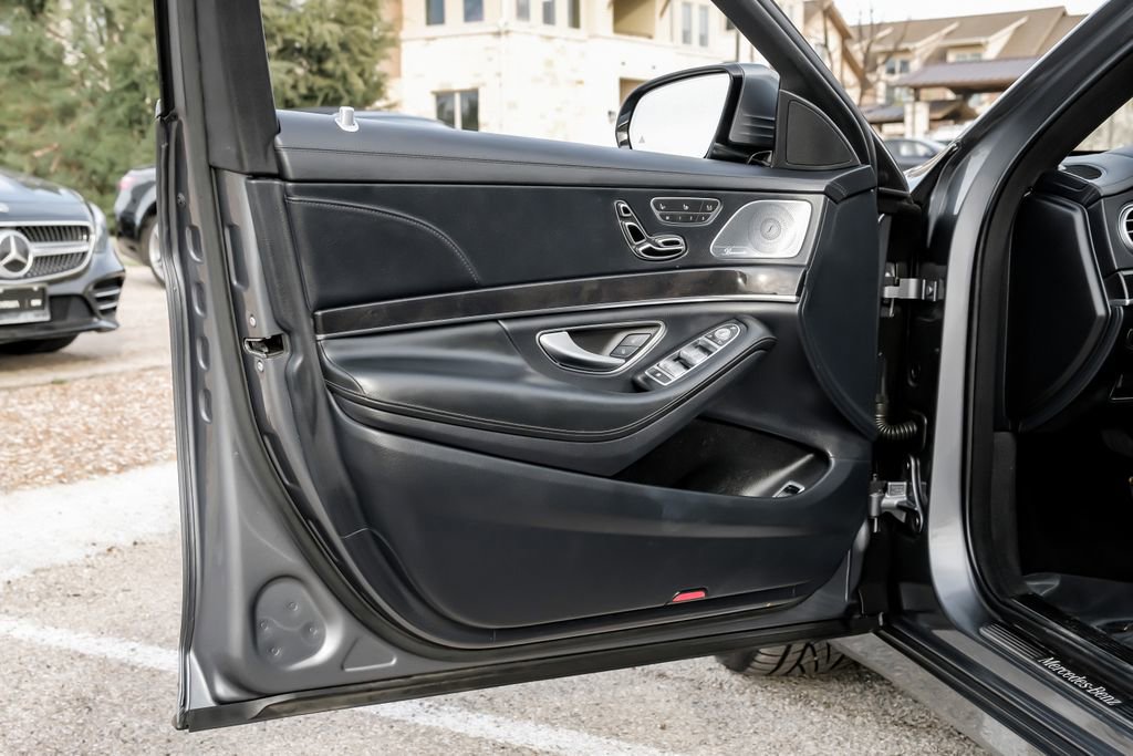 Used 2019 Mercedes-Benz S 560 4MATIC Sedan image 58