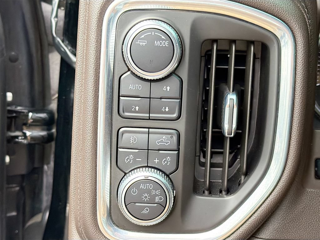 Used 2021 GMC Sierra 3500 Denali w/ Denali Ultimate Package AWD/4WD image 11