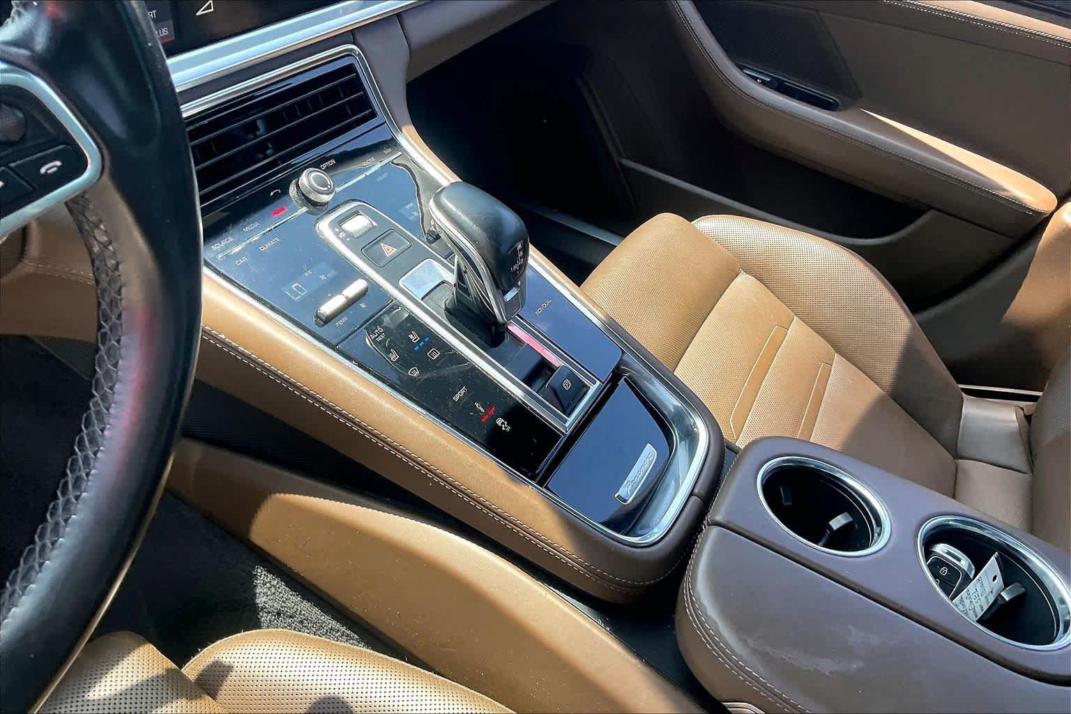 Used 2018 Porsche Panamera 4 AWD/4WD image 17