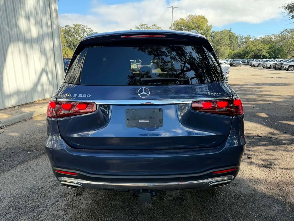 Used 2024 Mercedes-Benz GLS 580 4MATIC image 5