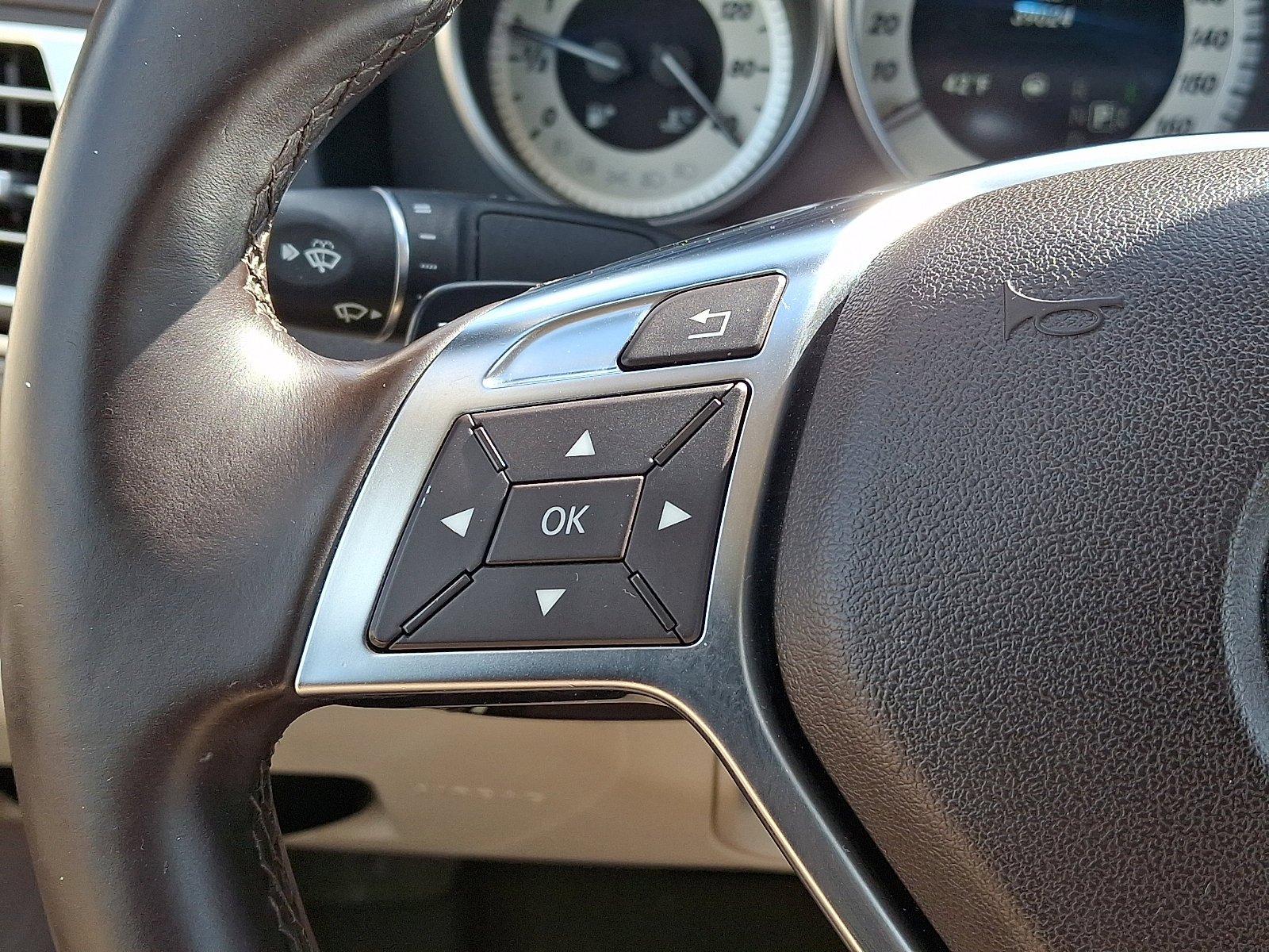 Used 2016 Mercedes-Benz E 400 Cabriolet image 26