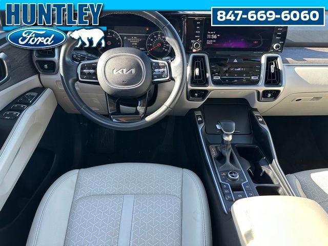 Used 2023 Kia Sorento X-Line EX image 19