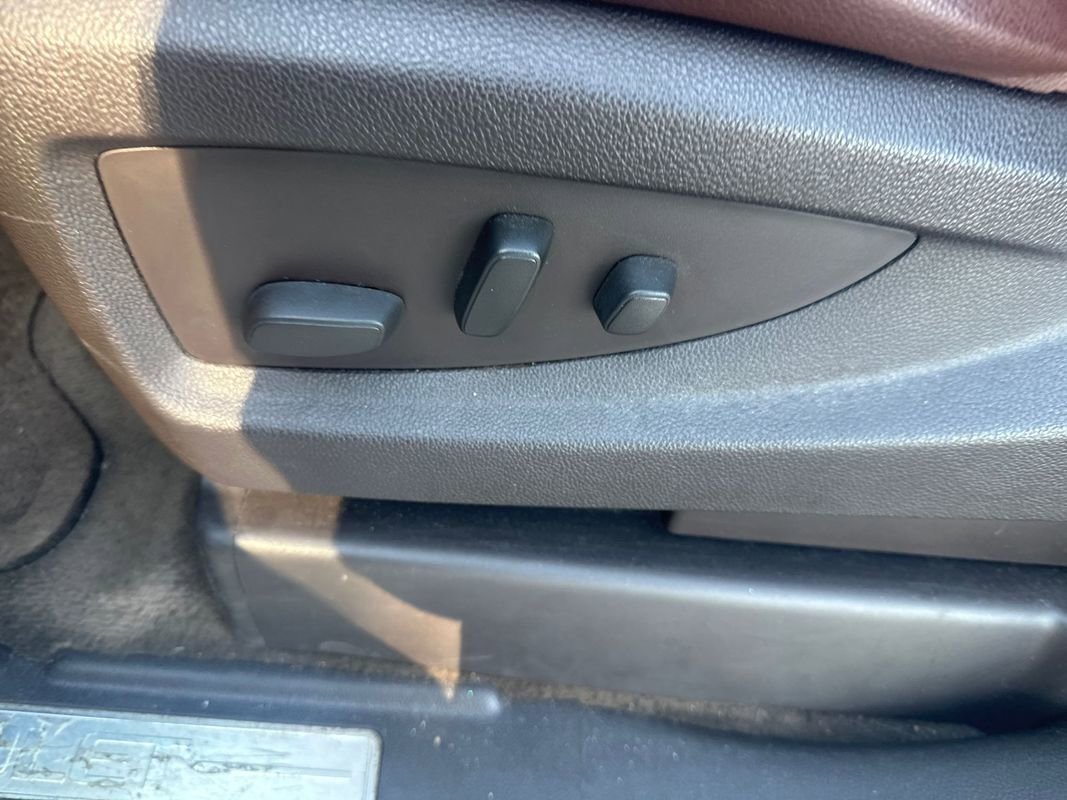 Used 2015 Chevrolet Tahoe LTZ image 18