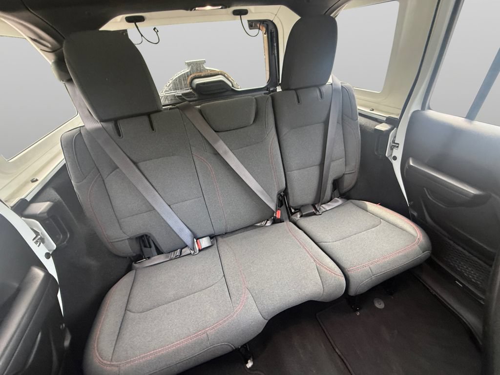 Used 2024 Jeep Wrangler Unlimited Rubicon AWD/4WD image 18