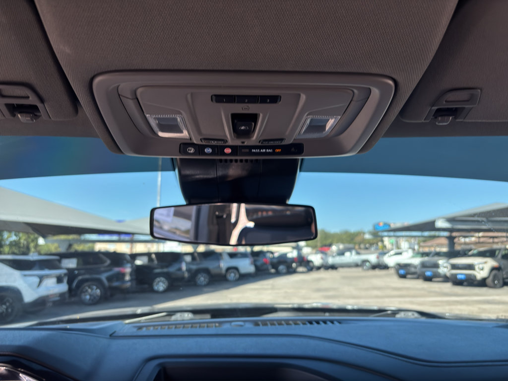 Certified 2025 Chevrolet Silverado 1500 RST w/ Convenience Package II AWD/4WD image 28