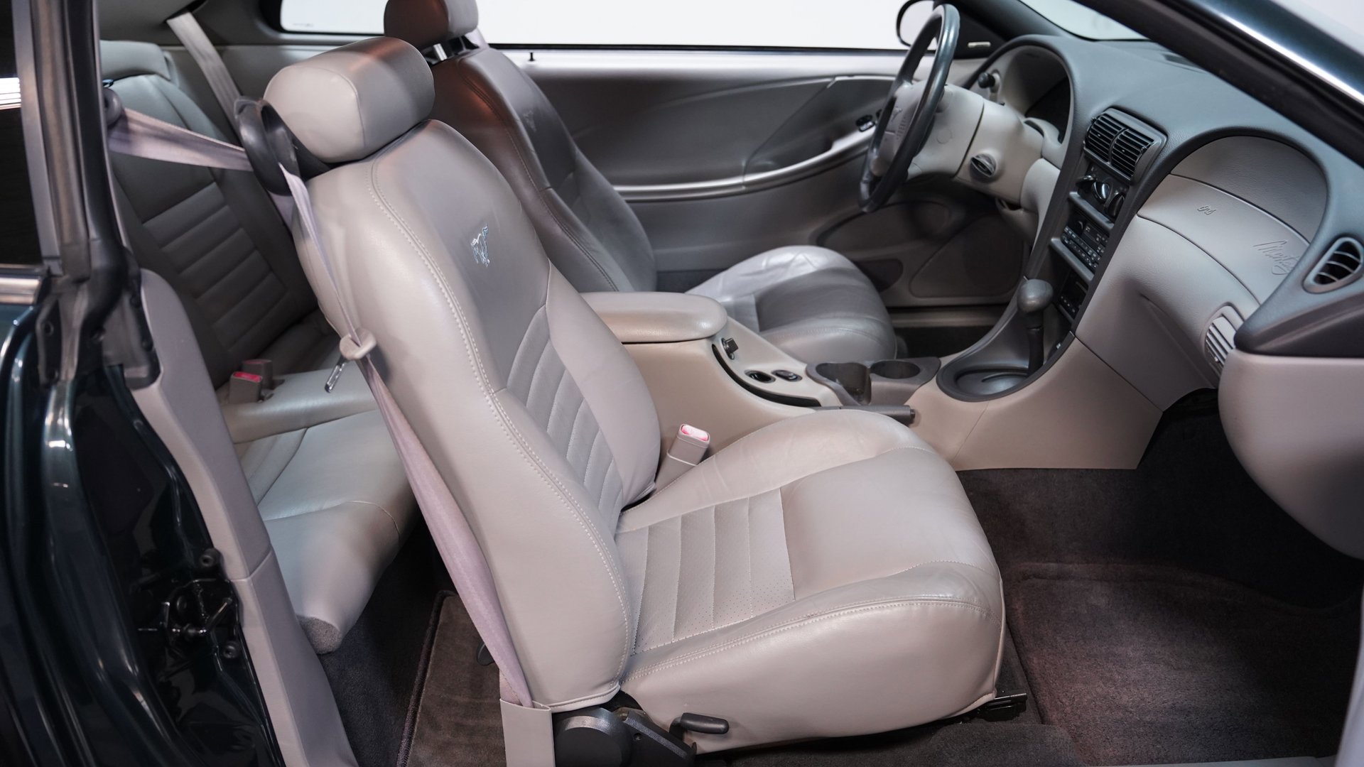 Used 1999 Ford Mustang GT image 38