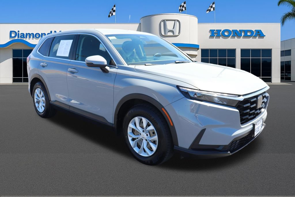 Used 2023 Honda CR-V LX image 1