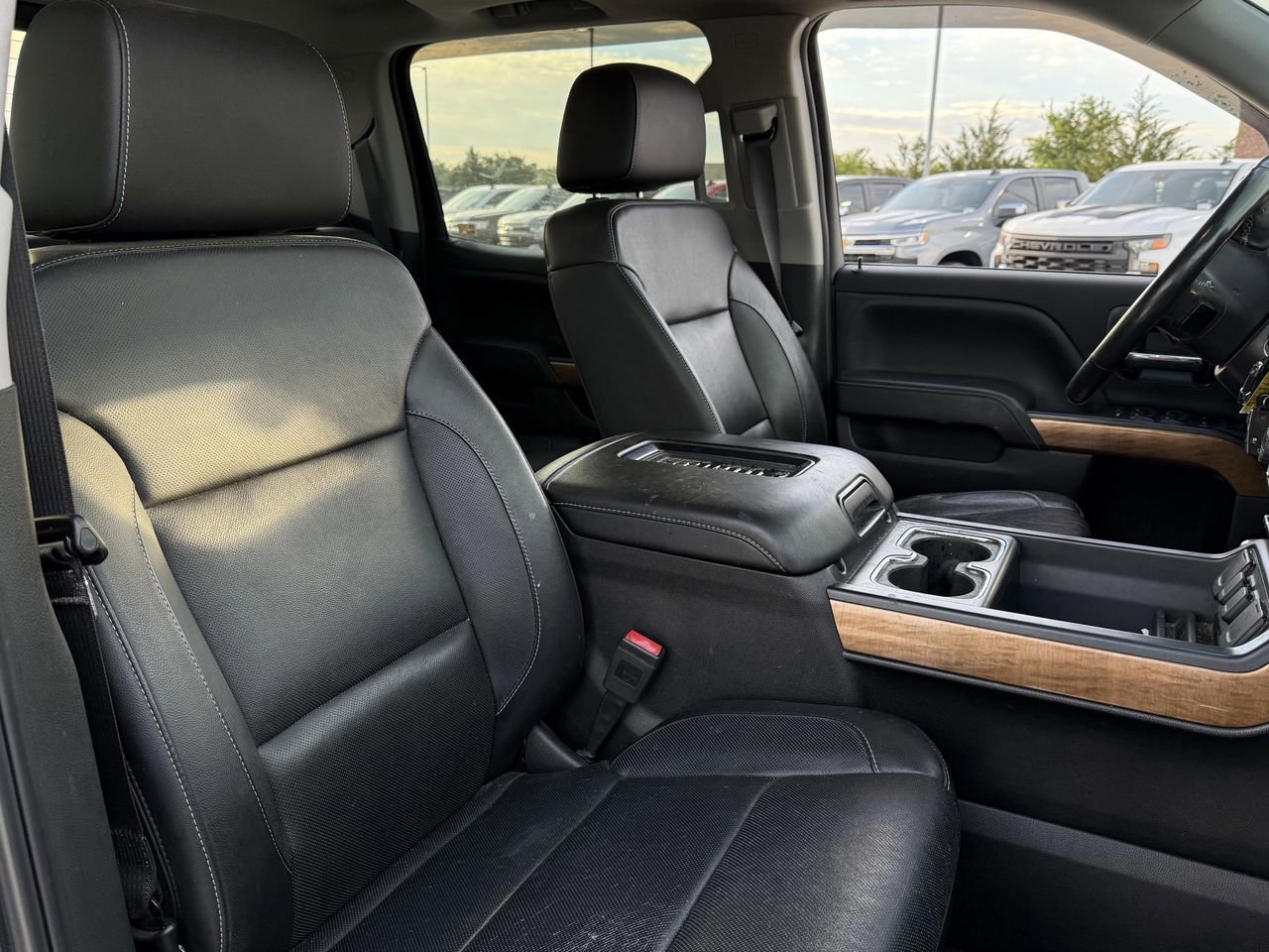 Used 2018 Chevrolet Silverado 1500 LTZ w/ Texas Edition image 22