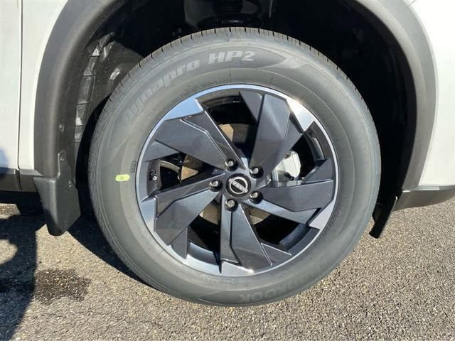 New 2026 Nissan Rogue SV AWD/4WD image 8