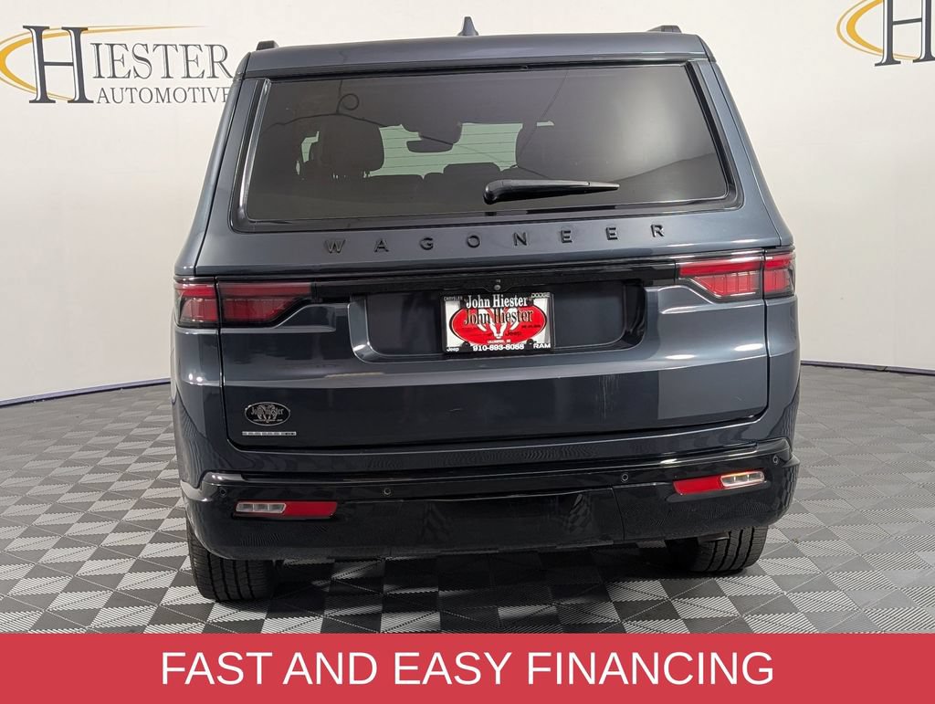 Certified 2022 Jeep Wagoneer Series III AWD/4WD image 5