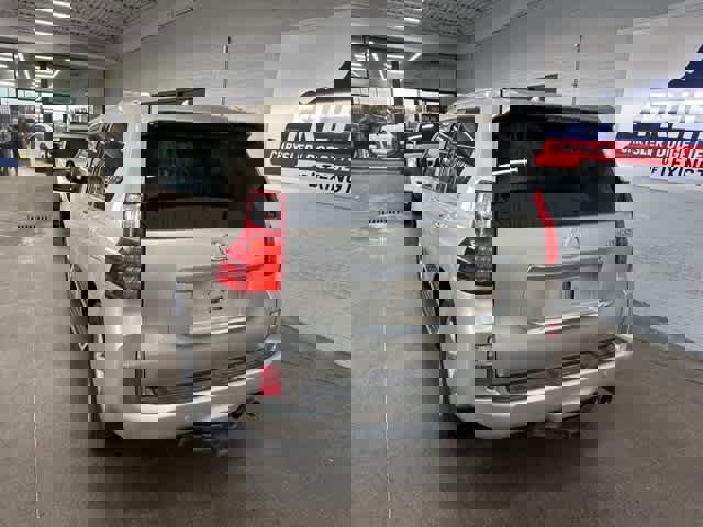 Used 2012 Lexus GX 460 w/ Comfort Plus Pkg image 18