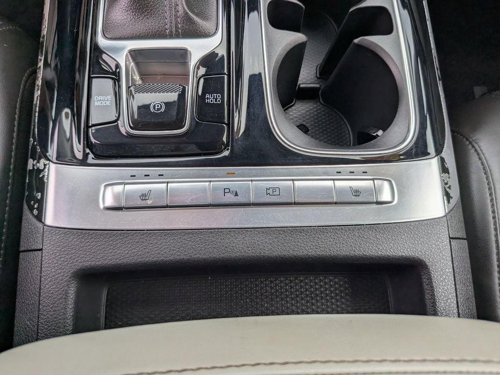 Used 2024 Kia Carnival EX FWD image 28
