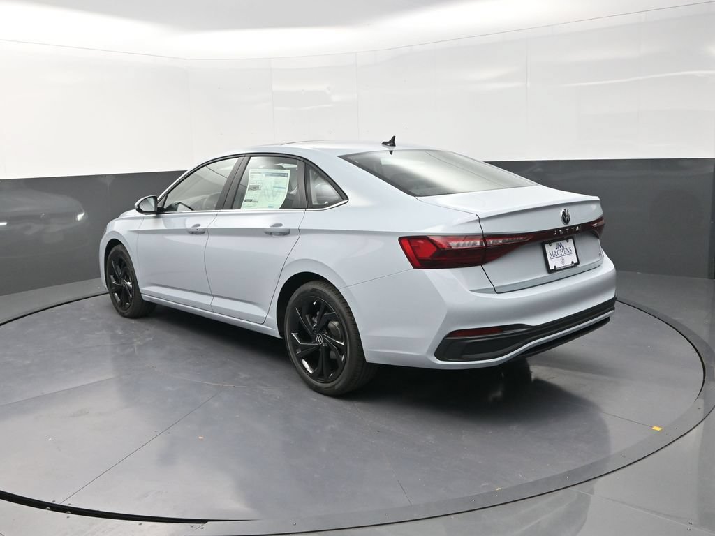 New 2026 Volkswagen Jetta SE FWD image 8