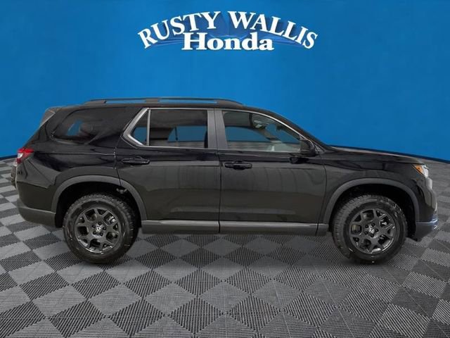 New 2025 Honda Pilot TrailSport video 2