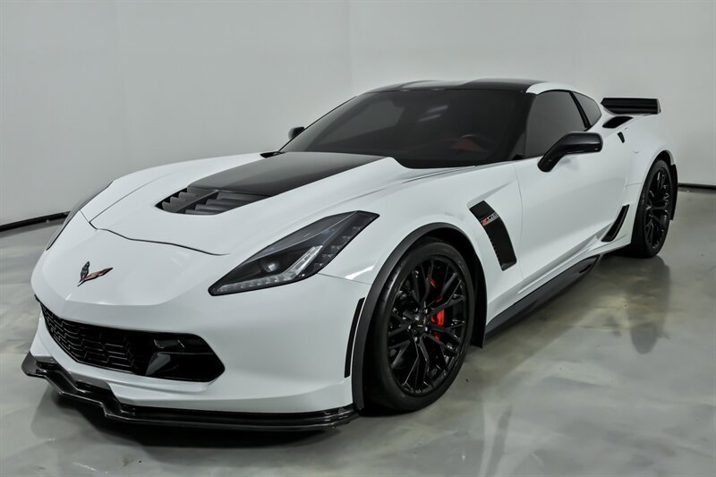 Used 2019 Chevrolet Corvette Z06 RWD image 5