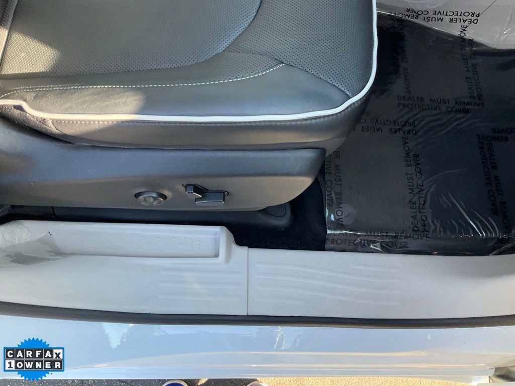 Used 2022 Chrysler Pacifica Limited w/ Uconnect Theater Family Group image 66