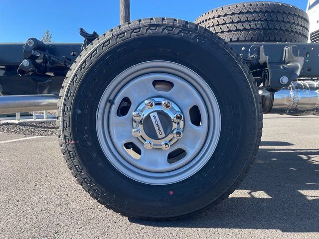 New 2026 Ford F350 XL w/ XL Chrome Package AWD/4WD image 7