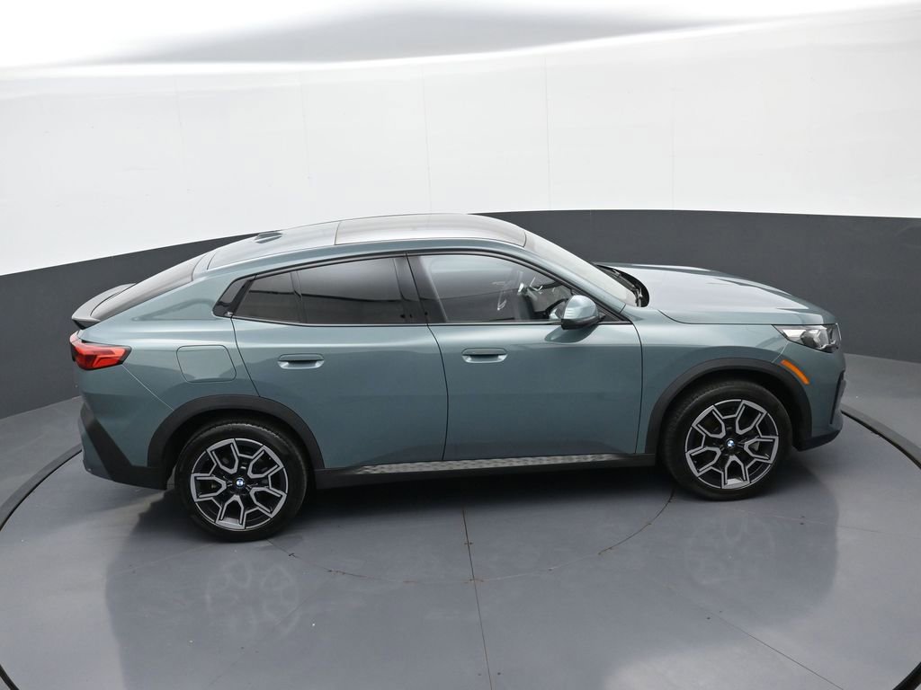 Used 2025 BMW X2 xDrive28i AWD/4WD image 36