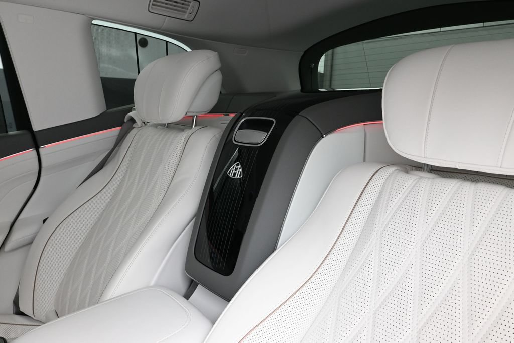 Used 2025 Mercedes-Benz Maybach GLS 600 4MATIC image 20