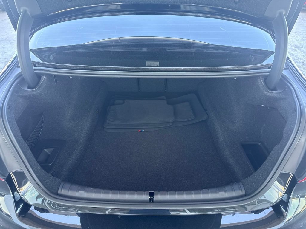 Used 2020 BMW 530i w/ M Sport Package RWD image 23