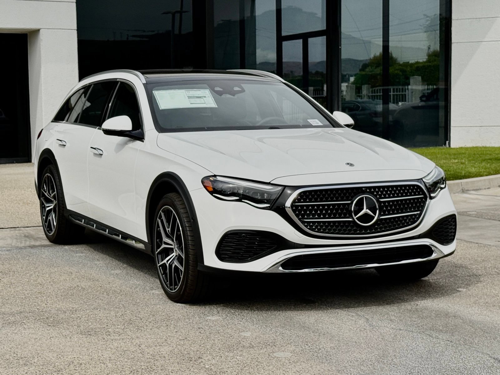 New 2026 Mercedes-Benz E 450 4MATIC All-Terrain Wagon image 8