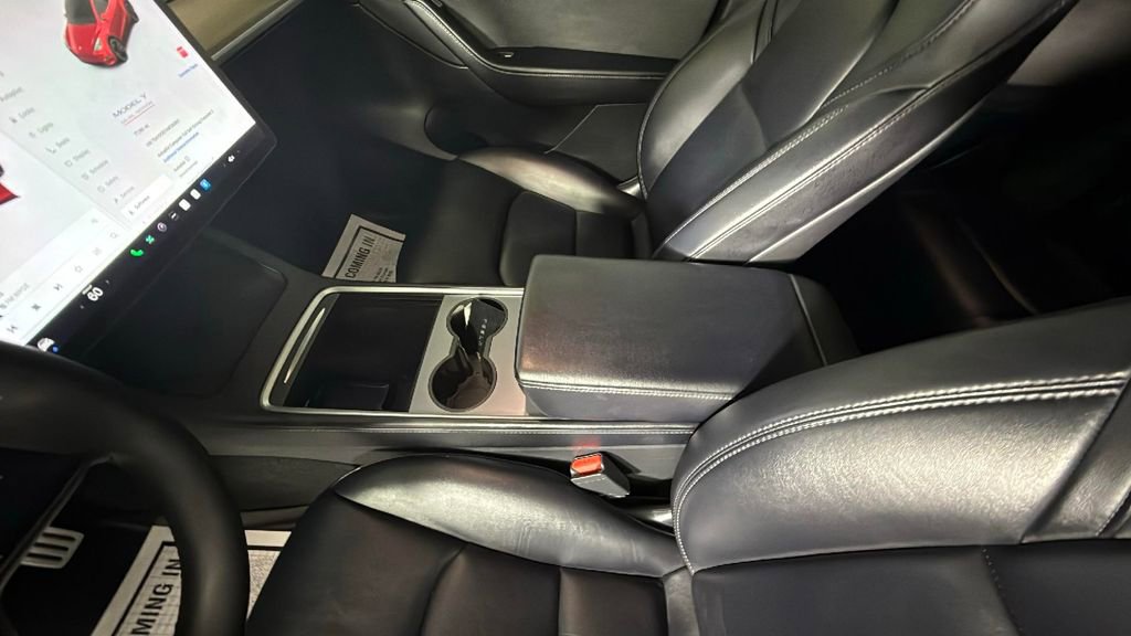 Used 2022 Tesla Model Y Performance image 25
