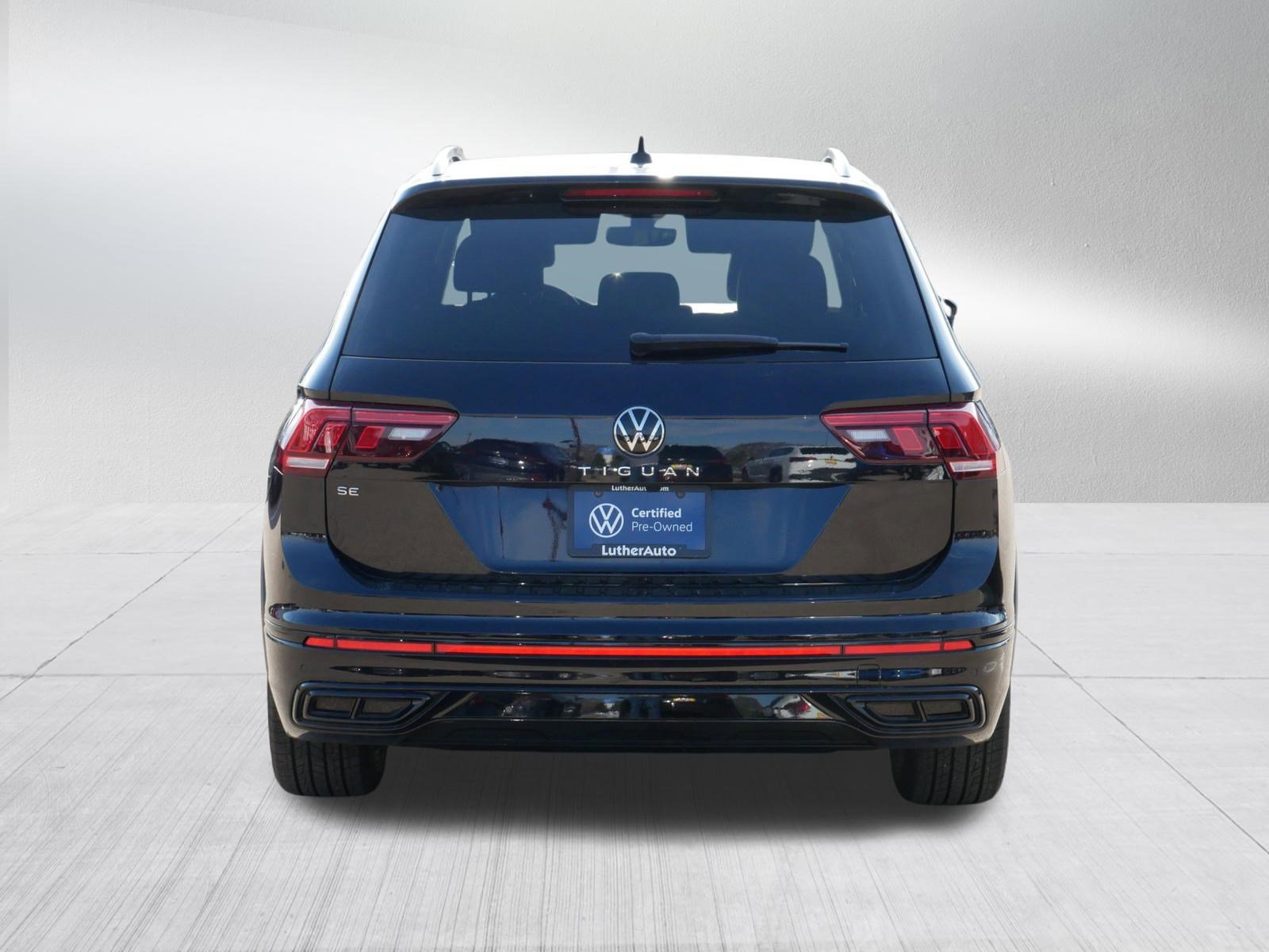 Certified 2023 Volkswagen Tiguan SE R-Line image 6