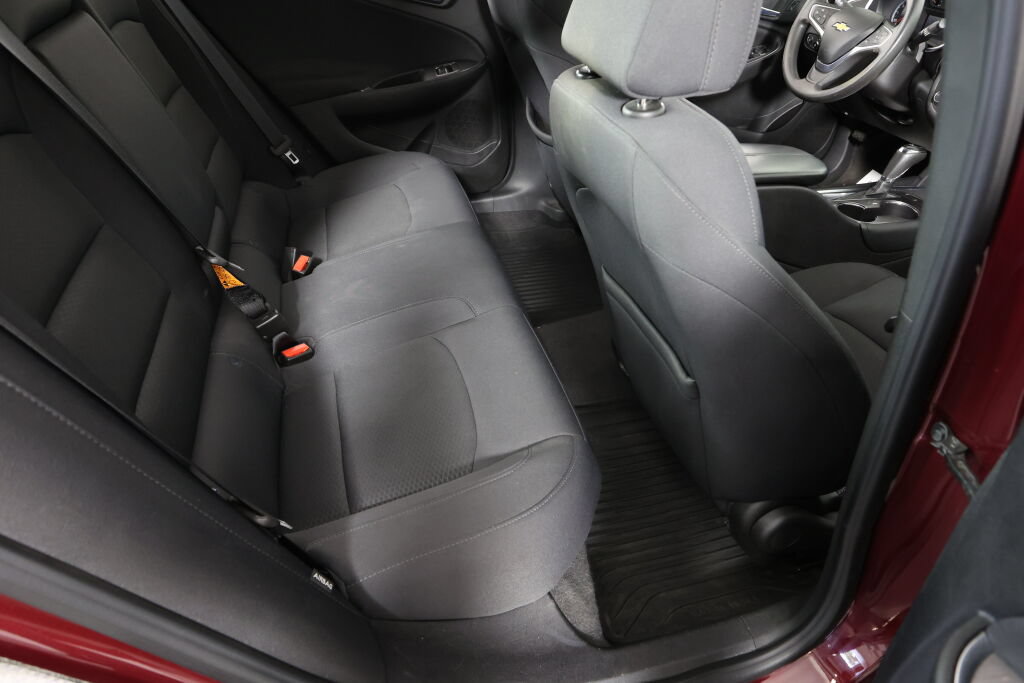 Used 2016 Chevrolet Malibu LT FWD image 22