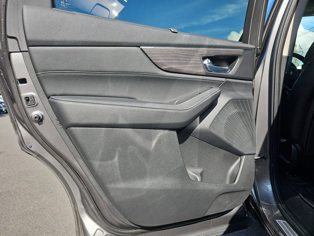 Used 2024 Acura MDX w/ Advance Package AWD/4WD image 24