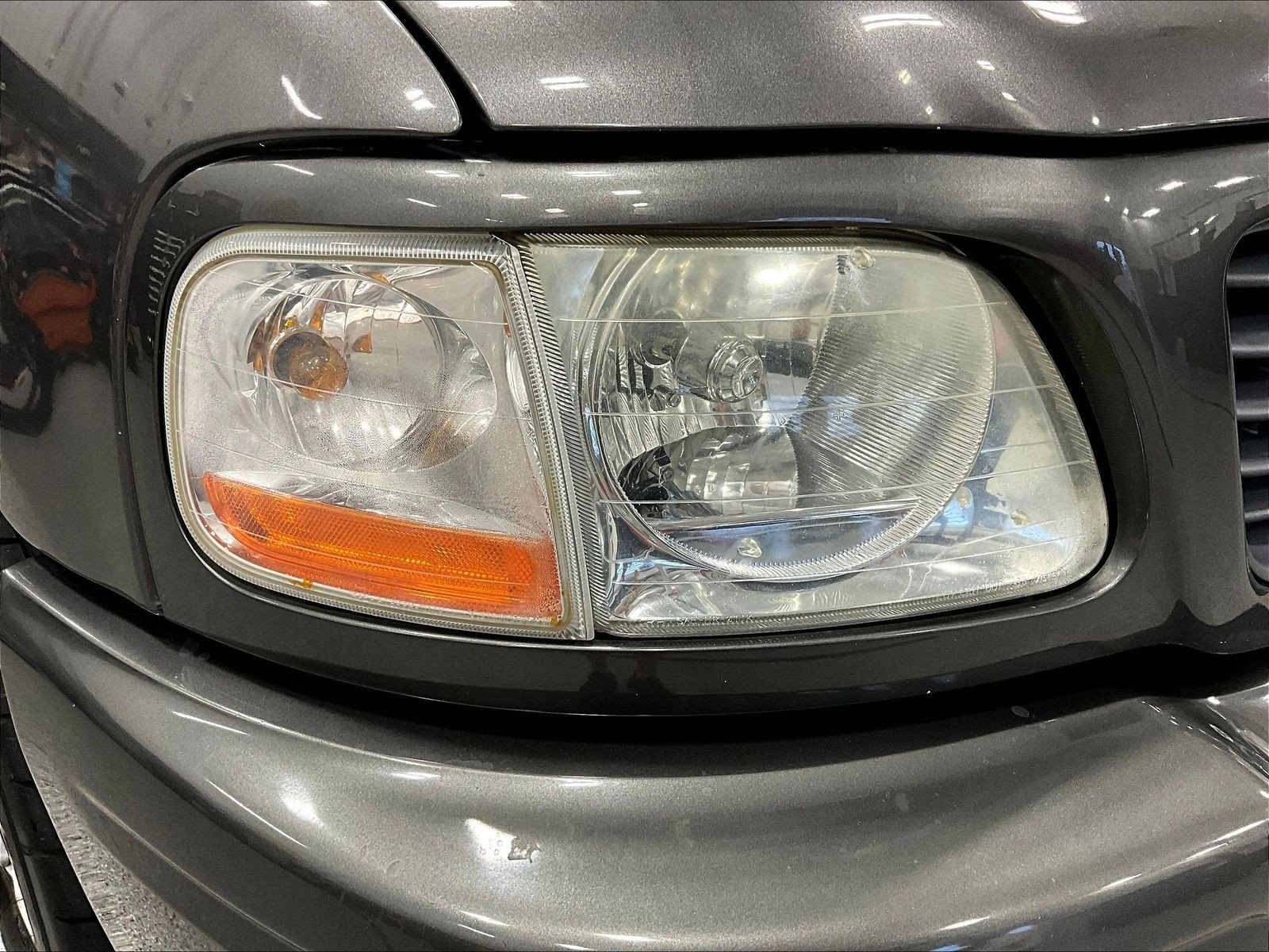 Used 2004 Ford F150 Lightning RWD image 26