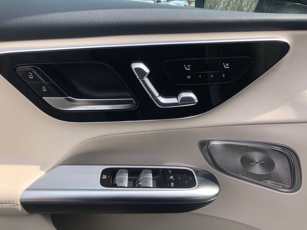 New 2026 Mercedes-Benz GLC 300 4MATIC image 11