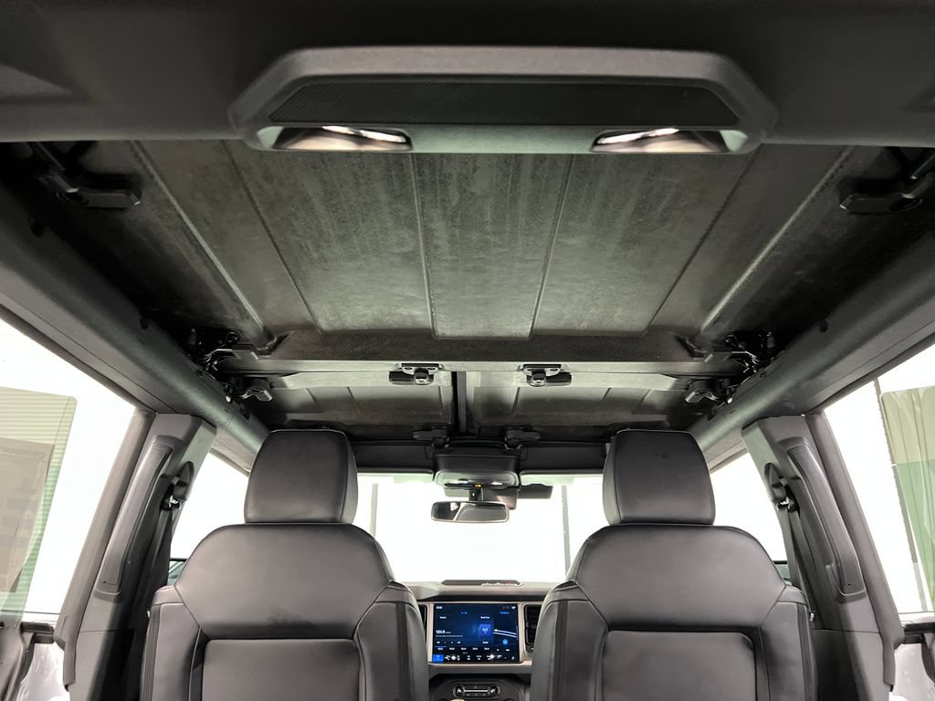 Used 2025 Ford Bronco Outer Banks AWD/4WD image 37