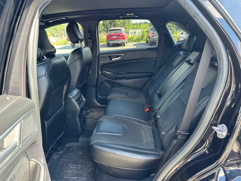 Used 2019 Ford Edge ST w/ Equipment Group 401A AWD/4WD image 24