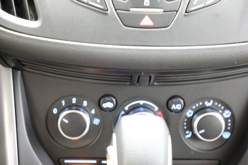 Used 2015 Ford Escape SE AWD/4WD image 7