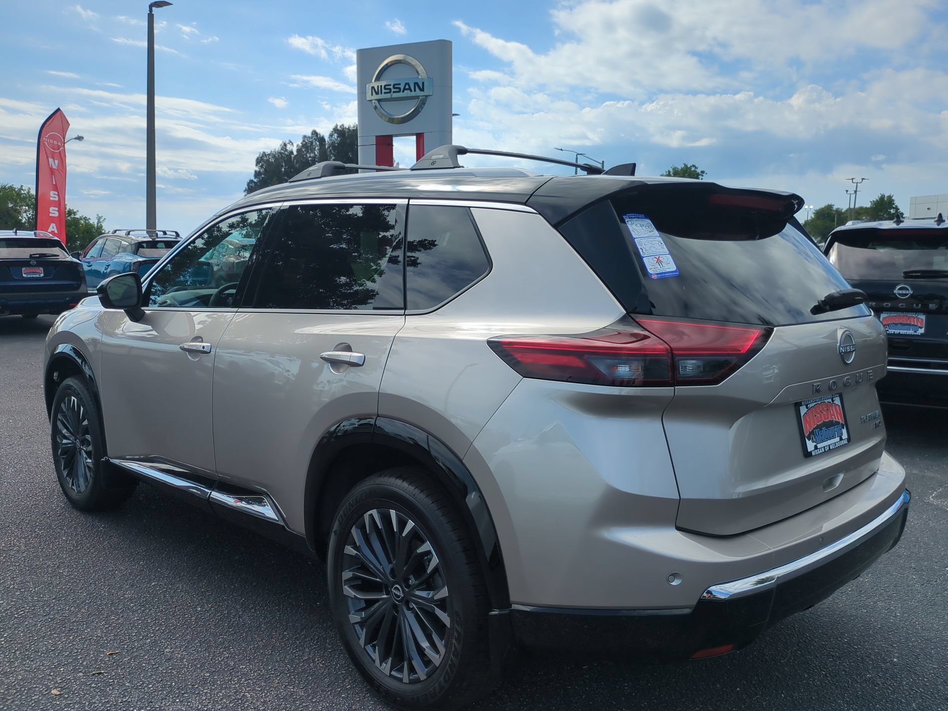 New 2026 Nissan Rogue Platinum w/ Platinum Premium Package AWD/4WD image 6